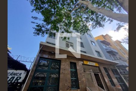 Apartamento à venda com 75m², 2 quartos e sem vaga Apartamento à venda com 75m², 2 quartos e sem vagaFachada