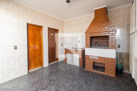 Casa à venda com 277m², 3 quartos e 4 vagasChurrasqueira