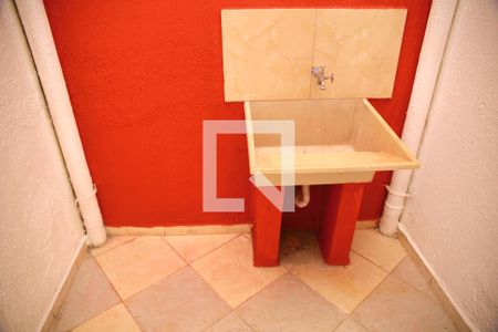 Casa à venda com 280m², 3 quartos e 2 vagasÁrea de Serviço