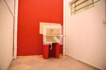 Casa à venda com 280m², 3 quartos e 2 vagasÁrea de Serviço