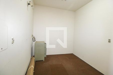 Apartamento à venda com 388m², 4 quartos e 4 vagas Apartamento à venda com 388m², 4 quartos e 4 vagasQuarto de Serviço