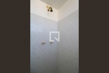 Apartamento à venda com 388m², 4 quartos e 4 vagas Apartamento à venda com 388m², 4 quartos e 4 vagasQuarto 01 Banheiro