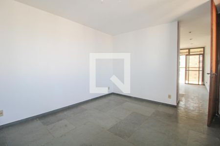 Apartamento à venda com 388m², 4 quartos e 4 vagas Apartamento à venda com 388m², 4 quartos e 4 vagasSala