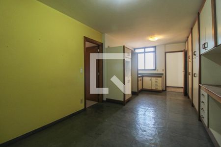 Apartamento à venda com 388m², 4 quartos e 4 vagas Apartamento à venda com 388m², 4 quartos e 4 vagasCozinha