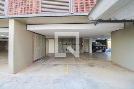 Apartamento à venda com 388m², 4 quartos e 4 vagas Apartamento à venda com 388m², 4 quartos e 4 vagasÁrea comum