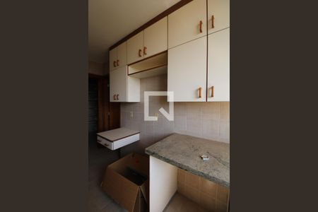 Apartamento à venda com 388m², 4 quartos e 4 vagas Apartamento à venda com 388m², 4 quartos e 4 vagasCozinha