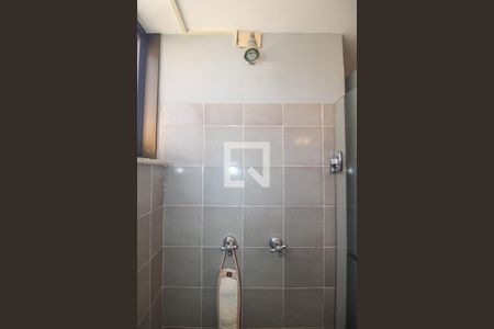 Apartamento à venda com 388m², 4 quartos e 4 vagas Apartamento à venda com 388m², 4 quartos e 4 vagasQuarto 02 Banheiro