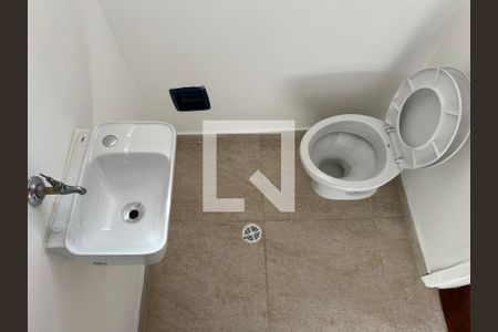 Casa à venda com 430m², 5 quartos e 3 vagasEdícula/Banheiro 2