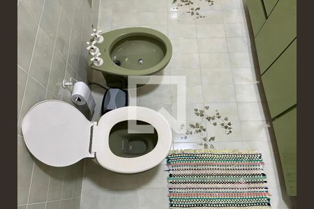 Casa à venda com 430m², 5 quartos e 3 vagasBanheiro 1