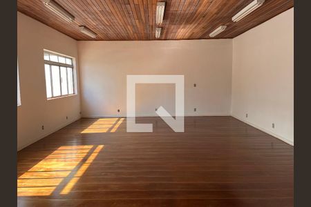 Casa à venda com 430m², 5 quartos e 3 vagasEdícula/Salão