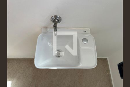 Casa à venda com 430m², 5 quartos e 3 vagasEdícula/Banheiro 2