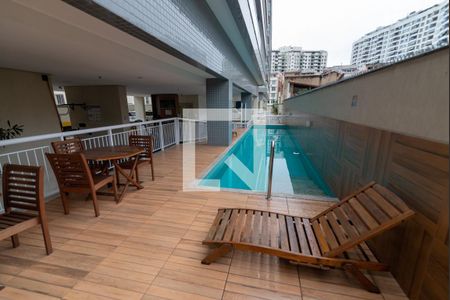 Apartamento à venda com 67m², 2 quartos e 1 vaga Apartamento à venda com 67m², 2 quartos e 1 vagaÁrea comum - Piscina