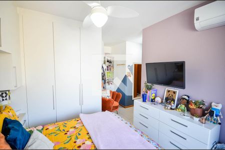 Apartamento à venda com 67m², 2 quartos e 1 vaga Apartamento à venda com 67m², 2 quartos e 1 vagaSuíte