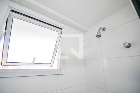 Apartamento à venda com 67m², 2 quartos e 1 vaga Apartamento à venda com 67m², 2 quartos e 1 vagaBanheiro Social