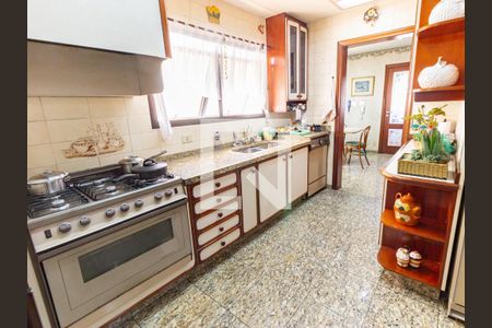 Apartamento à venda com 169m², 3 quartos e 3 vagasCozinha