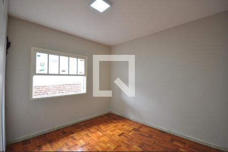 Quarto 2 de casa para alugar com 2 quartos, 150m² em Vila Albertina, São Paulo