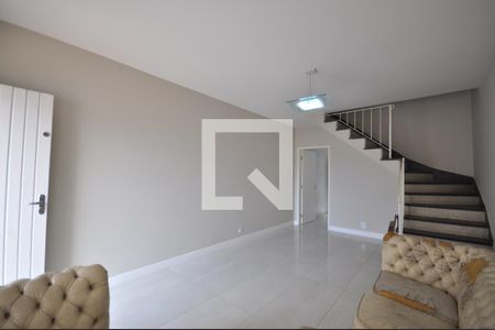 Sala de casa para alugar com 2 quartos, 150m² em Vila Albertina, São Paulo