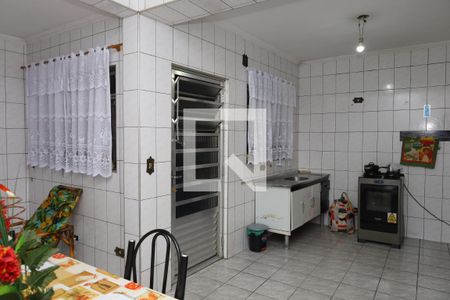 Casa à venda com 94m², 2 quartos e 2 vagasCozinha