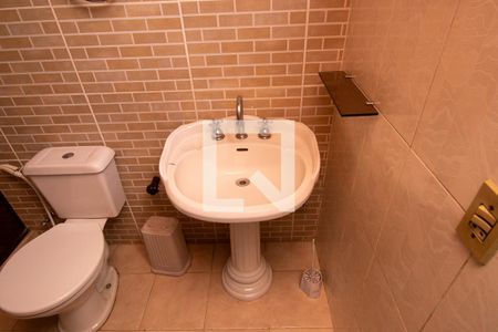 Casa de condomínio à venda com 100m², 3 quartos e 1 vagaBanheiro