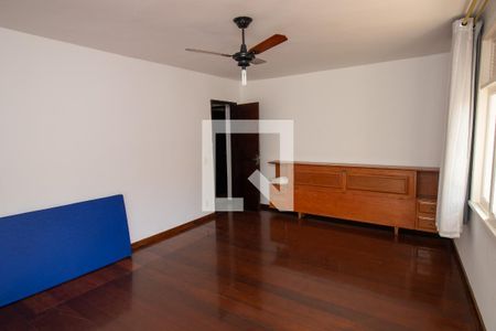 Casa de condomínio à venda com 100m², 3 quartos e 1 vagaSuíte