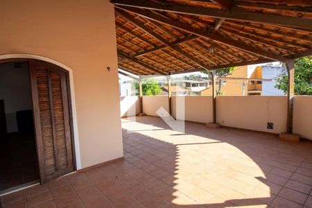 Casa de condomínio à venda com 100m², 3 quartos e 1 vagaTerraço