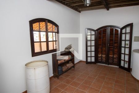 Casa de condomínio à venda com 100m², 3 quartos e 1 vagaÁrea de Serviço