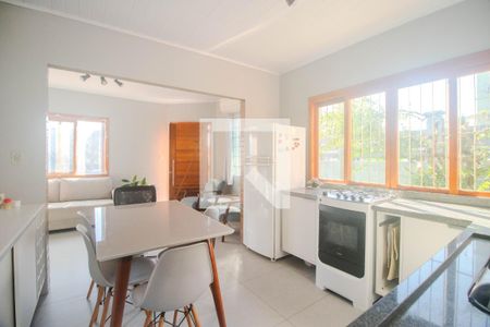 Casa à venda com 340m², 2 quartos e 5 vagasCozinha