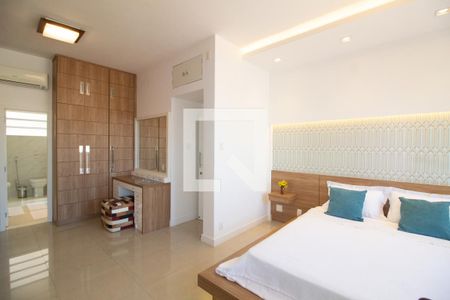 Apartamento para alugar com 302m², 4 quartos e 1 vaga Apartamento para alugar com 302m², 4 quartos e 1 vagaSuíte