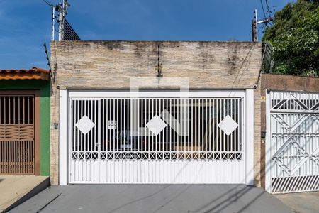 Casa à venda com 139m², 3 quartos e 2 vagas Casa à venda com 139m², 3 quartos e 2 vagasFachada