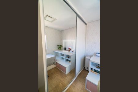 Apartamento à venda com 110m², 3 quartos e 2 vagasQuarto 1 - Armários