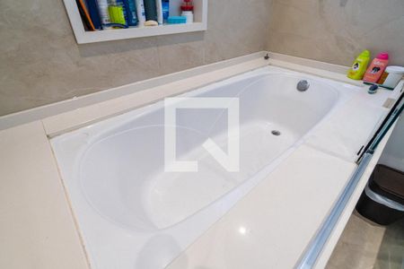 Apartamento à venda com 110m², 3 quartos e 2 vagasBanheiro da Suíte Detalhe