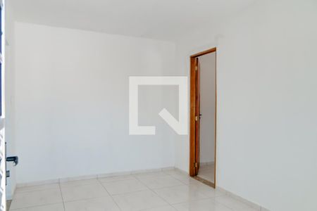 Sala de casa para alugar com 1 quarto, 70m² em Jardim Pinheirinho, Embu das Artes