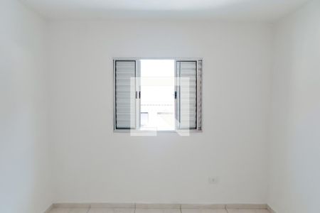 Quarto de casa para alugar com 1 quarto, 70m² em Jardim Pinheirinho, Embu das Artes