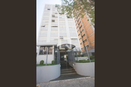 Apartamento à venda com 136m², 2 quartos e 1 vaga Apartamento à venda com 136m², 2 quartos e 1 vagaFachada