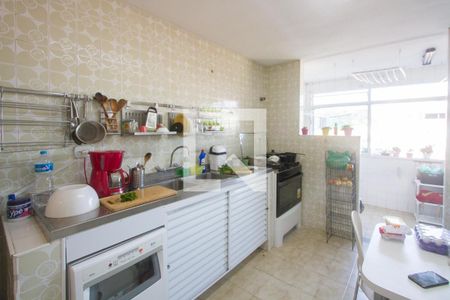 Apartamento à venda com 136m², 2 quartos e 1 vaga Apartamento à venda com 136m², 2 quartos e 1 vagaCozinha