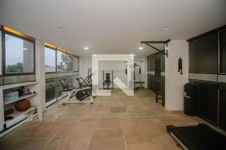 Apartamento à venda com 144m², 4 quartos e 2 vagas Apartamento à venda com 144m², 4 quartos e 2 vagasÁrea comum - Academia