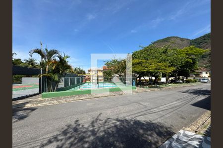 Casa de condomínio à venda com 182m², 4 quartos e 3 vagas Casa de condomínio à venda com 182m², 4 quartos e 3 vagasÁrea comum