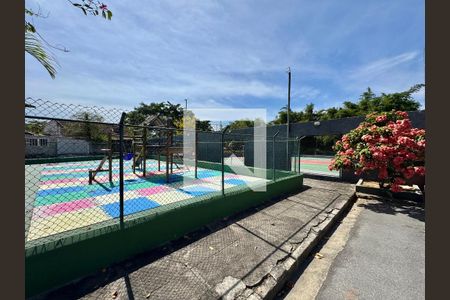 Casa de condomínio à venda com 182m², 4 quartos e 3 vagas Casa de condomínio à venda com 182m², 4 quartos e 3 vagasÁrea comum