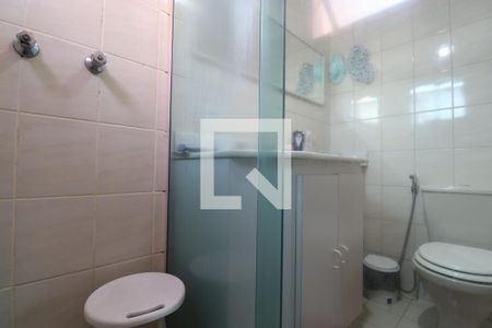 Apartamento à venda com 82m², 3 quartos e 2 vagasBanheiro da Suíte