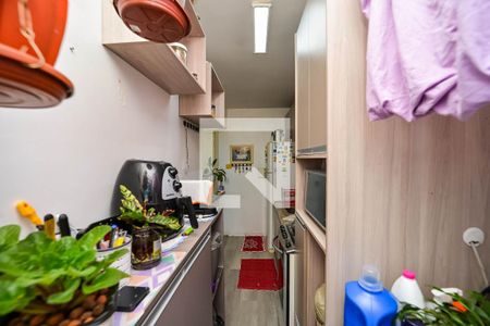 Apartamento à venda com 49m², 2 quartos e 1 vaga Apartamento à venda com 49m², 2 quartos e 1 vagaCozinha e Área de Serviço