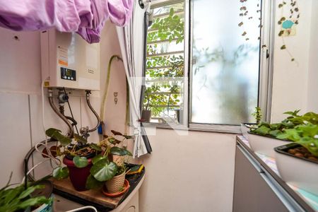 Apartamento à venda com 49m², 2 quartos e 1 vaga Apartamento à venda com 49m², 2 quartos e 1 vagaCozinha e Área de Serviço