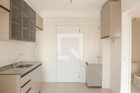 Apartamento à venda com 32m², 2 quartos e sem vaga Apartamento à venda com 32m², 2 quartos e sem vagaCozinha e Área de Serviço