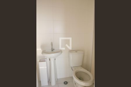 Apartamento à venda com 32m², 2 quartos e sem vaga Apartamento à venda com 32m², 2 quartos e sem vagaBanheiro