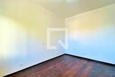Casa à venda com 195m², 3 quartos e 3 vagas Casa à venda com 195m², 3 quartos e 3 vagasSuíte