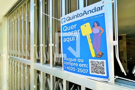 Casa à venda com 195m², 3 quartos e 3 vagas Casa à venda com 195m², 3 quartos e 3 vagasPlaquinha