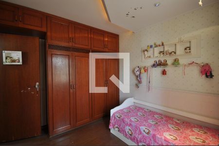 Casa à venda com 180m², 3 quartos e 2 vagasQuarto 3