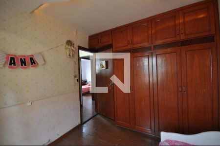 Casa à venda com 180m², 3 quartos e 2 vagasQuarto 3