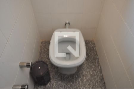 Casa à venda com 180m², 3 quartos e 2 vagasBanheiro