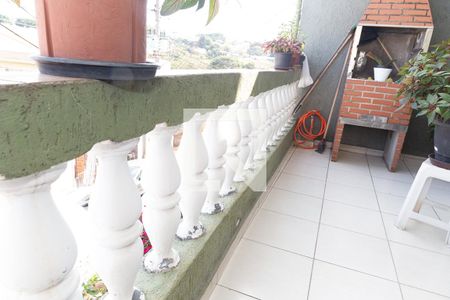 Casa à venda com 100m², 5 quartos e 2 vagas Casa à venda com 100m², 5 quartos e 2 vagasSacada Sala