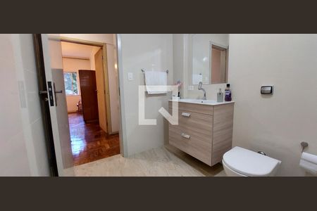 Apartamento à venda com 125m², 3 quartos e 1 vaga Apartamento à venda com 125m², 3 quartos e 1 vagaBanheiro 2